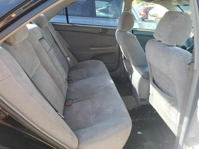 2004 Toyota Camry LE