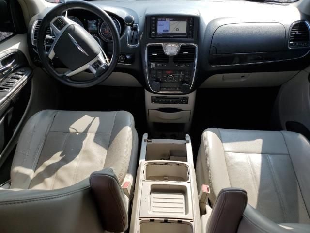 2012 Chrysler Town & Country Touring L