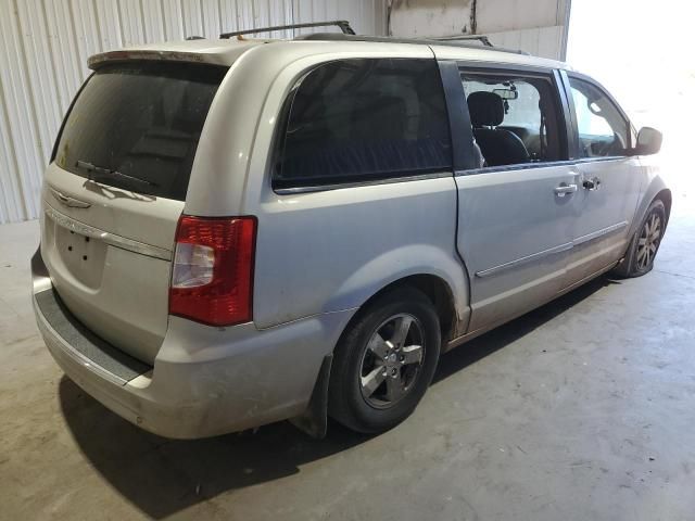 2011 Chrysler Town & Country Touring L