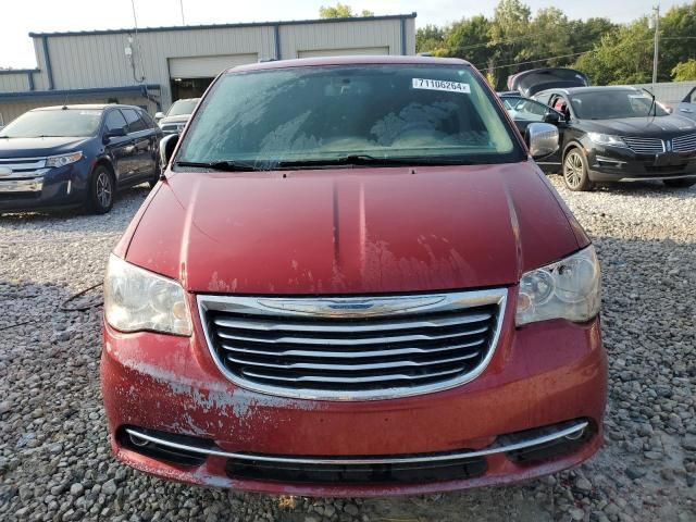 2015 Chrysler Town & Country Touring L