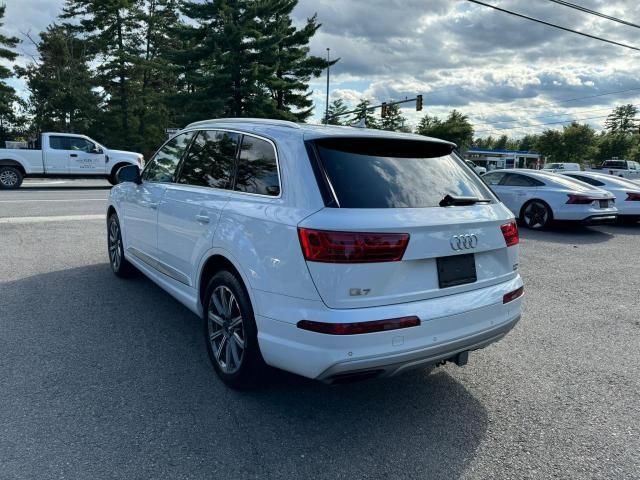 2017 Audi Q7 Premium Plus