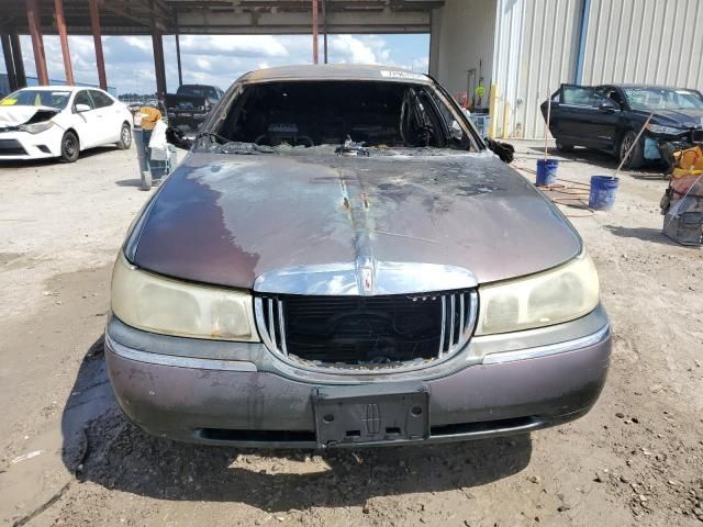 2001 Lincoln Town Car Executive