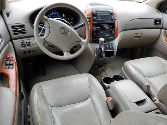 2009 Toyota Sienna XLE