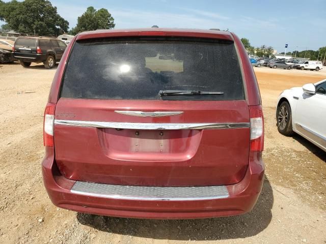 2012 Chrysler Town & Country Touring