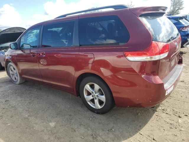 2011 Toyota Sienna LE