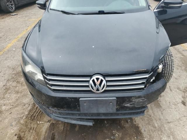 2013 Volkswagen Passat SE