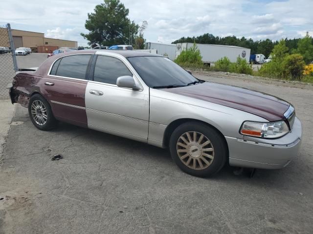 2003 Lincoln Town Car Signature