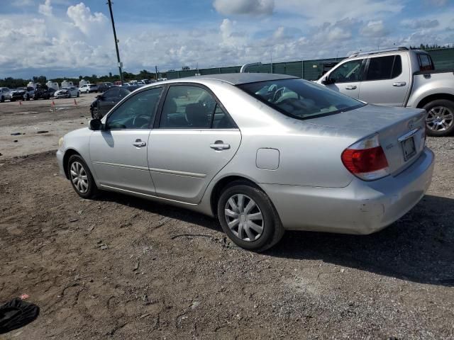 2005 Toyota Camry LE