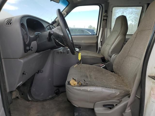 2001 Ford Econoline E150 Van