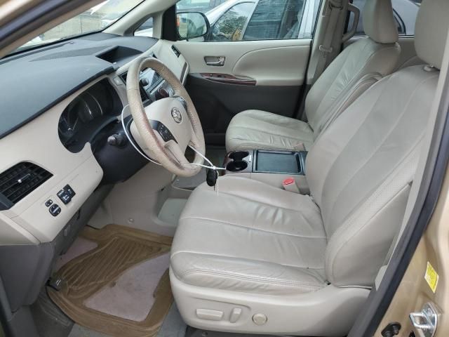 2011 Toyota Sienna XLE