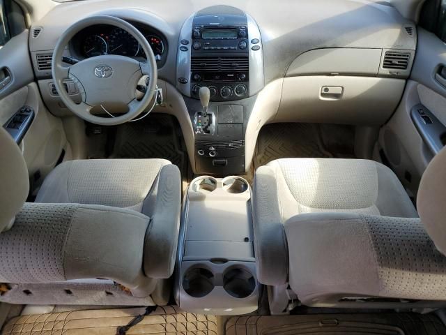 2007 Toyota Sienna CE