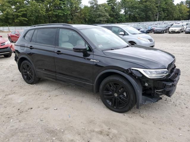 2022 Volkswagen Tiguan SE R-LINE Black