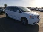 2014 Chrysler Town & Country Touring L