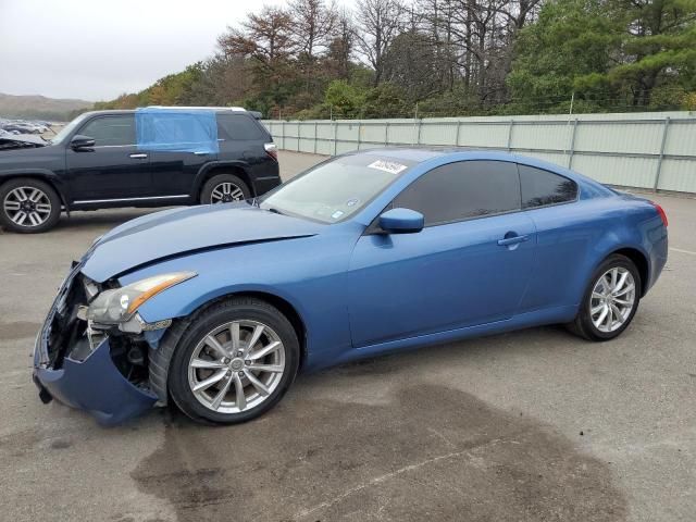 2011 Infiniti G37