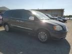 2014 Chrysler Town & Country Touring L