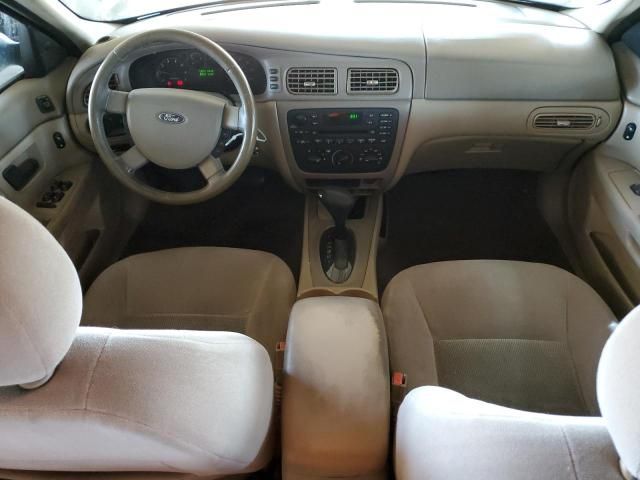 2005 Ford Taurus SE