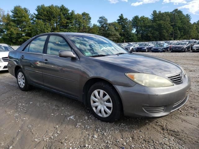 2005 Toyota Camry LE