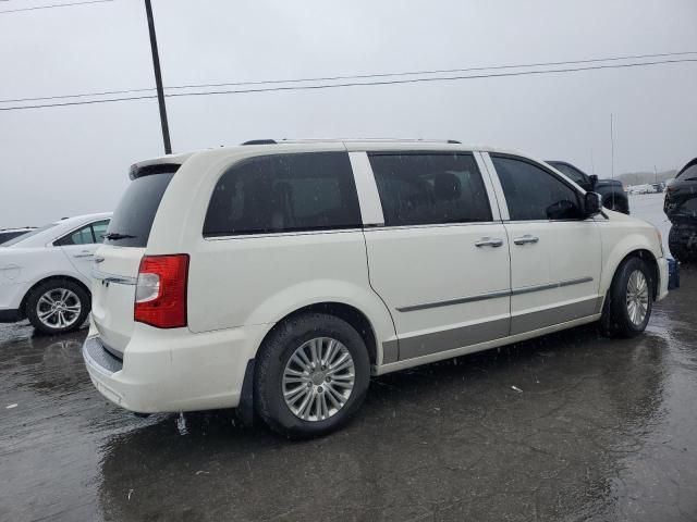 2012 Chrysler Town & Country Limited