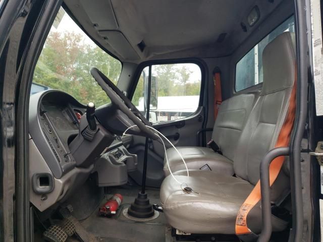 2007 Freightliner M2 106 Medium Duty