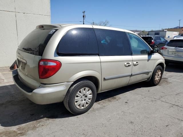 2005 Chrysler Town & Country