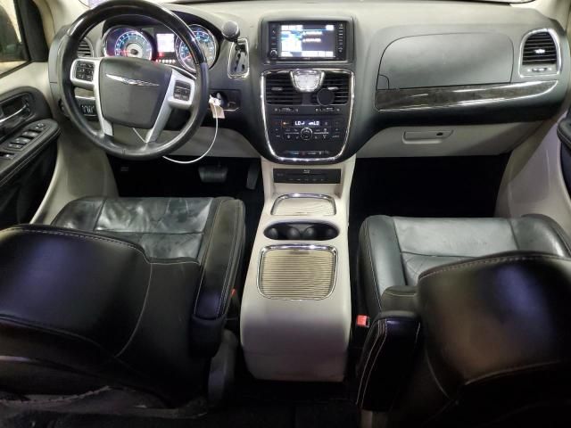 2013 Chrysler Town & Country Limited