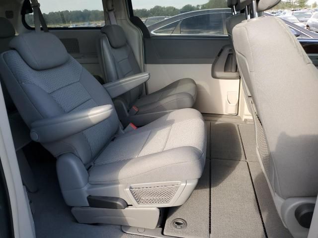 2010 Chrysler Town & Country Touring