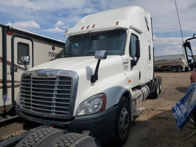 2016 Freightliner Cascadia 125