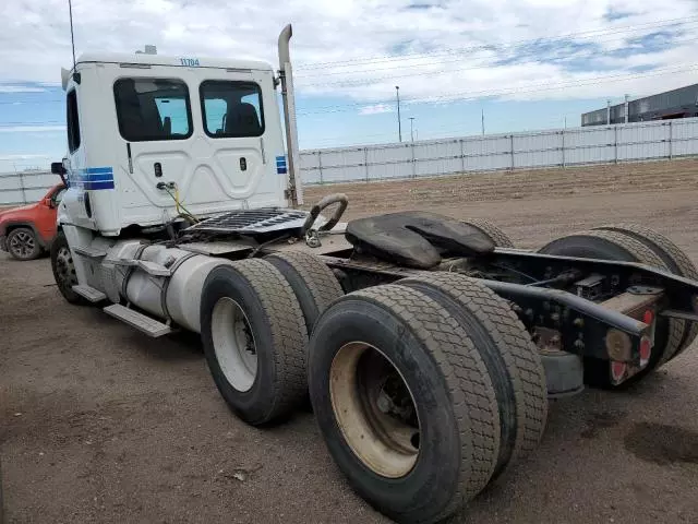 2017 Freightliner Cascadia 125