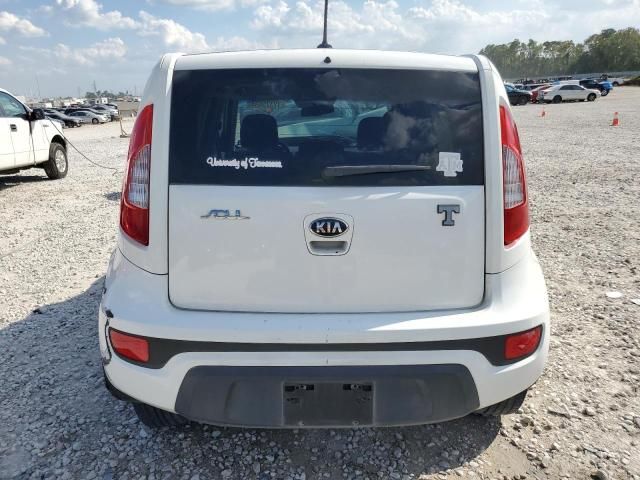 2013 KIA Soul +