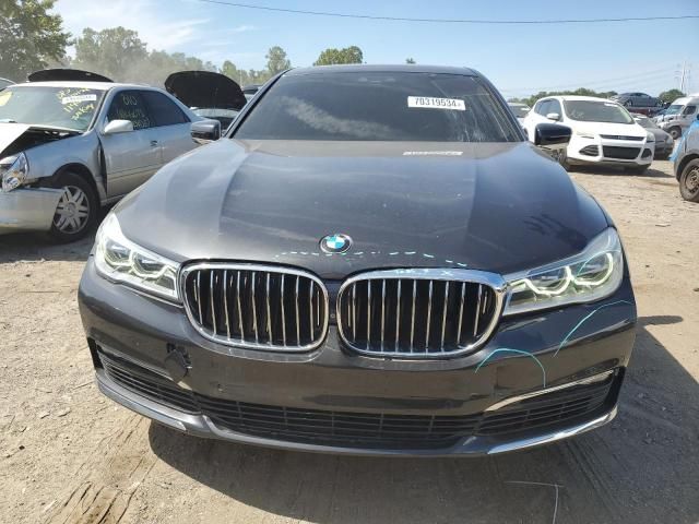 2016 BMW 750 XI