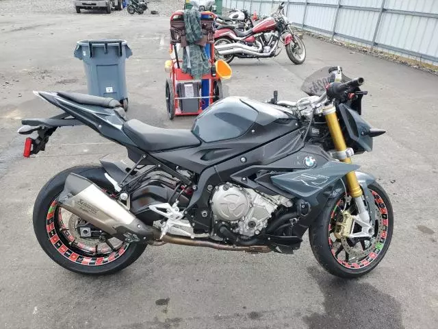 2018 BMW S 1000 R