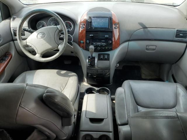 2004 Toyota Sienna XLE