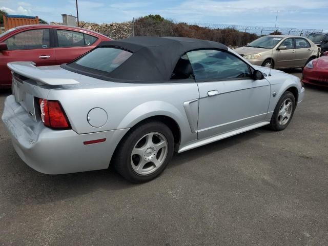 2004 Ford Mustang