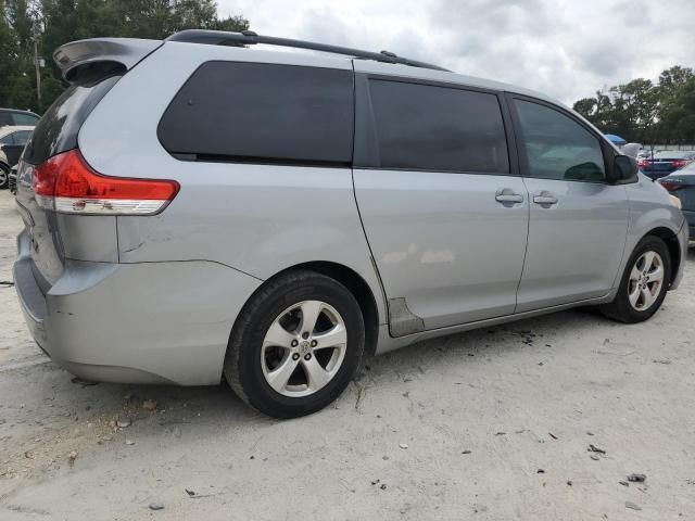 2011 Toyota Sienna LE