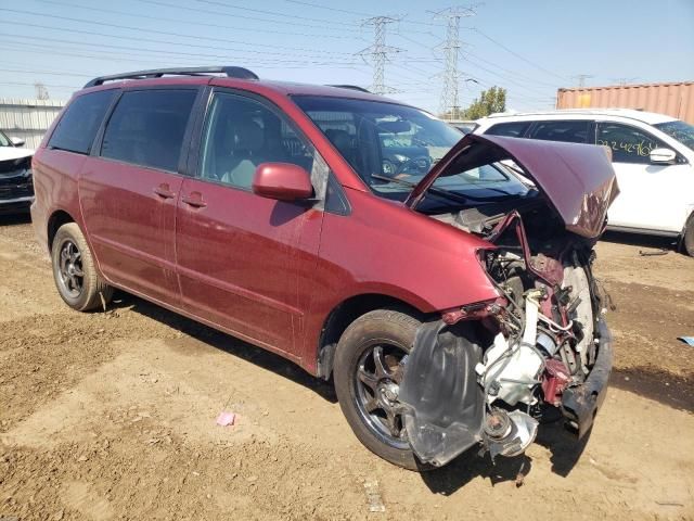 2006 Toyota Sienna XLE