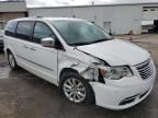 2016 Chrysler Town & Country Limited Platinum