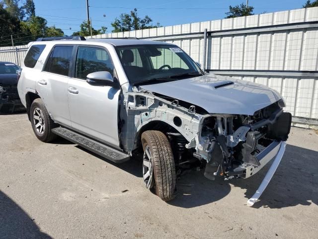 2023 Toyota 4runner SE