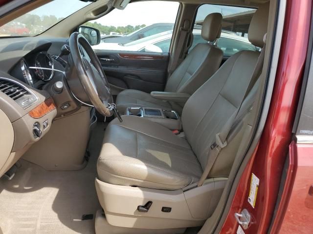 2012 Chrysler Town & Country Touring