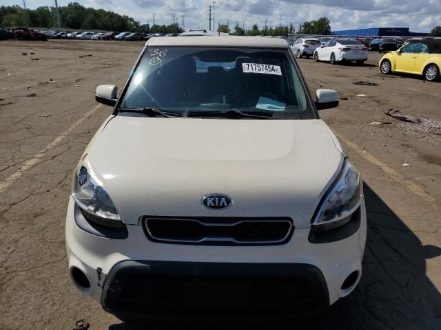 2013 KIA Soul +