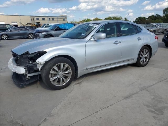 2013 Infiniti M37