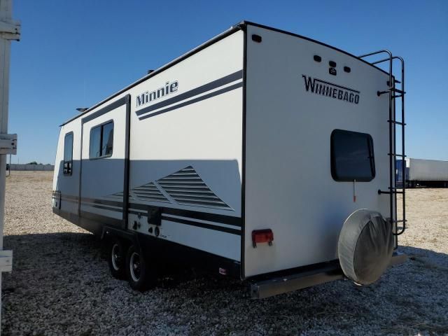 2020 Winnebago Minnie