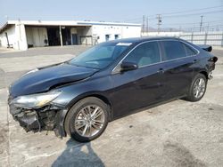 Carros salvage sin ofertas aún a la venta en subasta: 2015 Toyota Camry LE