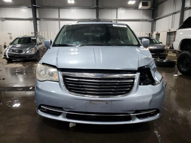 2013 Chrysler Town & Country Touring