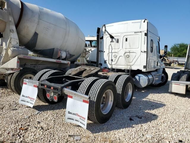 2018 Freightliner Cascadia 125