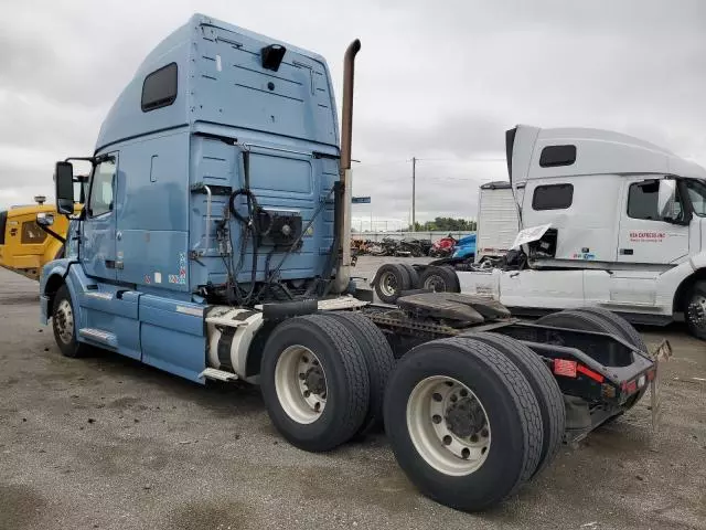 2012 Volvo VN VNL