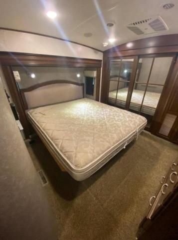 2017 Jayco Pinnacle