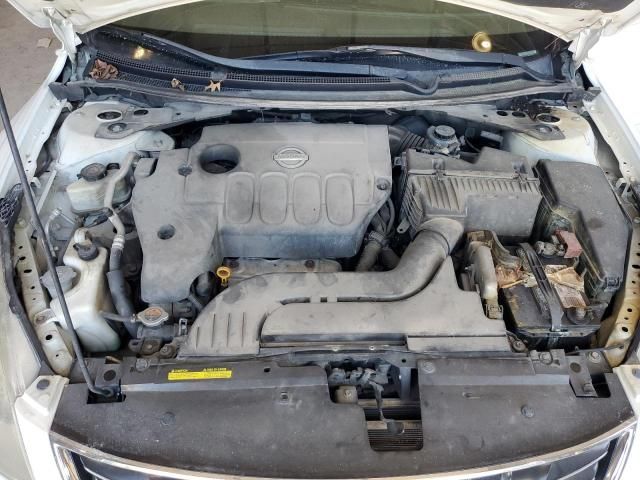 2010 Nissan Altima Base