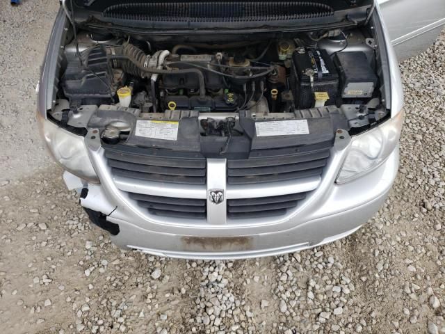 2005 Dodge Grand Caravan SE