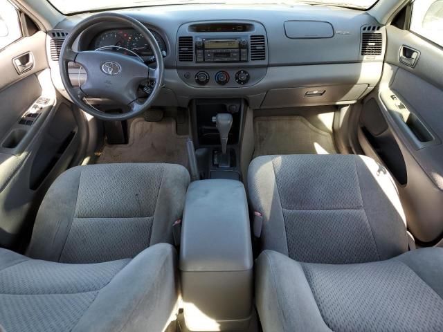 2004 Toyota Camry LE