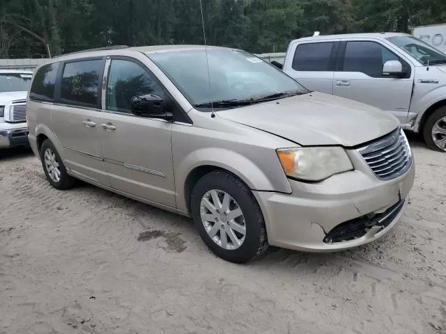 2013 Chrysler Town & Country Touring